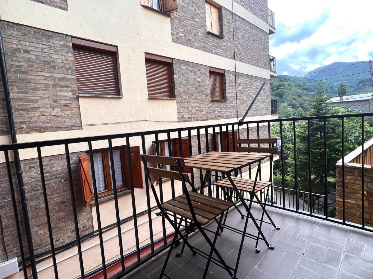 Bonito Apartamento en Rialp Exterior foto
